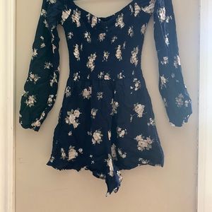 Hollister romper